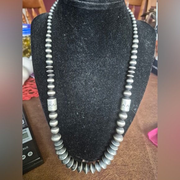 Jewelry - Gorgeous Rose Martin Graduated Sterling Silver Pearls